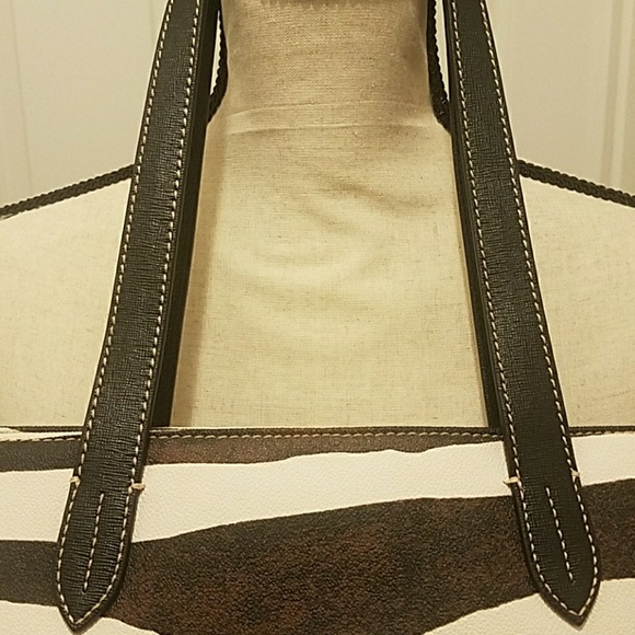 NWOT AUTHENTIC Dooney & Burke Purse - Picture 7 of 7